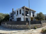 Çatalköy'de Satılık Türk Koçanlı 3+1 Köşe Villa.