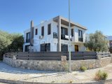 Çatalköy'de Satılık Türk Koçanlı 3+1 Köşe Villa.