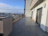 Girne Merkez /Bektaş market arkası Kiralık 2+1 Penthouse daire.