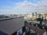 Girne Merkez /Bektaş market arkası Kiralık 2+1 Penthouse daire.