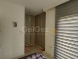 Girne'nin Merkezinde Muhtesem Deniz Manzaralı Genis ve Ferah 2+1 Satılık Daire!
