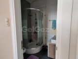 Girne'nin Merkezinde Muhtesem Deniz Manzaralı Genis ve Ferah 2+1 Satılık Daire!