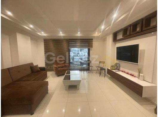 Girne'nin kalbinde 2 yatak odalı luks satılık daire!