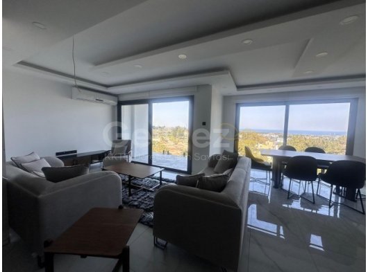Girne Merkez'de Satılık 3+1 Daire
