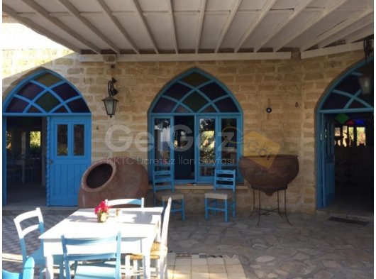 Girne Lapta'da Kiralık Çalışır Durumda Restorant