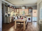 Lapta'da kacirilmaycak satilik 3+1 firsat villa. Dag ve deniz manzali.