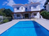 Girne Zeytinlik'te Satılık Türk Koçanlı Villa
