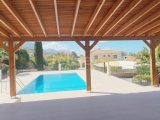 Girne Zeytinlik'te Satılık Türk Koçanlı Villa