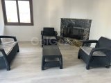 Girne Zeytinlik'te Kiralık 3+1 Zemin Kat Daire