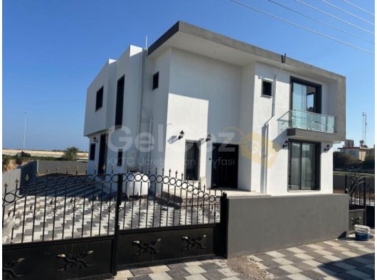 YENİBOĞAZİÇİ SATILIK villa 3 YATAK ODASI 3 BANYO