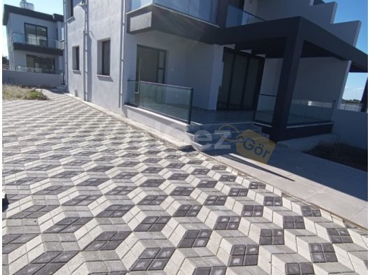 Güzelyurt Merkezde Satılık İkiz Villalar