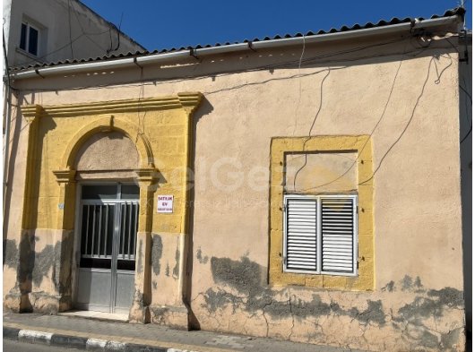 Güzelyurt merkezde satılık müstakil ev