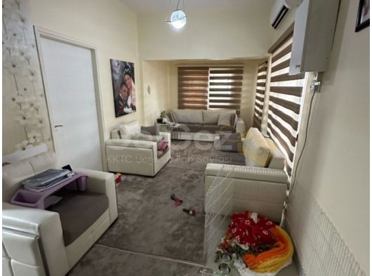 GAZİMAGUSA MARAŞ SATILIK EŞYALI YARI MÜSTAKİL EV 2+1 DAİRE