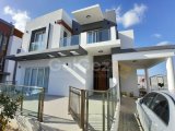 GAZIMAGUSA TUZLA BÖLGESİ . YASEMİN SİTESİNDE SATILIK VİLLA