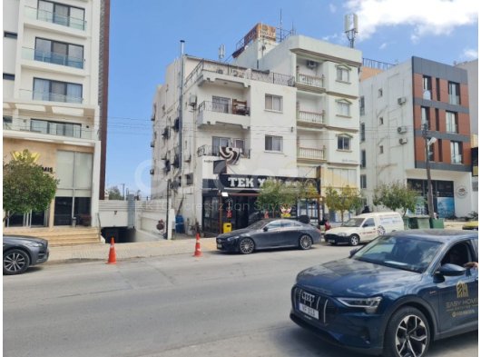 GAZIMAGUSA DAU UNIVERSITESI KARSISI 14 ODALI KOMPLE SATILIK BINA (TEK YETKILI)