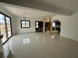 GAZİMAĞUSA TUZLA BÖLGESİNDE SATILIK MÜSTAKİL YER EVİ