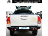 TOYOTA HILUX 2015+ GÜÇLENDİRİLMİŞ SENSÖRSÜZ IŞIKLI DAKAR ARKA TAMPON, SİYAH