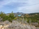 Girne Çamlıbelde Manzaralı Satılık Tarla