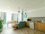 Alsancak'ta Özel Dekore Edilmiş Satılık 2+1 Havuzlu Sitede Daire