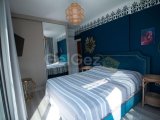 Alsancak'ta Özel Dekore Edilmiş Satılık 2+1 Havuzlu Sitede Daire