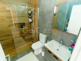 Alsancak'ta Özel Dekore Edilmiş Satılık 2+1 Havuzlu Sitede Daire