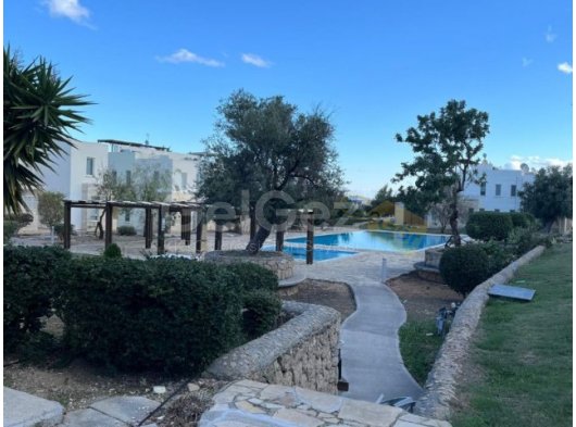 GİRNE ESENTEPE TURTLE BAY'DA SATILIK 3+1 DAİRE