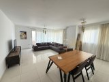 Girne Merkezde Havuzlu Site İçerisinde Kiralık 3+1 Daire