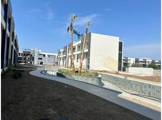 Karşıyaka'da Site İçerisinde Sıfır Studio Daireler