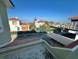 Girne Karşıyaka'da Denize Çok Yakın 3 Yatak Odalı Villa