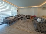 Girne Merkez'de; Lüks Site İçerisinde, Geniş, Deniz Manzaralı, Satılık, 4+1, Daire!