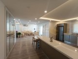 Girne Merkez'de; Lüks Site İçerisinde, Geniş, Deniz Manzaralı, Satılık, 4+1, Daire!
