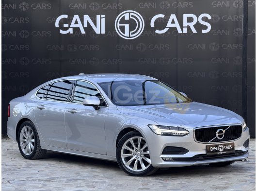 2020 VOLVO S90 MOMENTUM PLUS