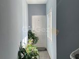 !..Girne / Alsancak Bölgesinde Temiz Satılık 3+1 Daire..!