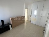 !..Girne / Alsancak Bölgesinde Temiz Satılık 3+1 Daire..!