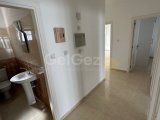 !..Girne / Alsancak Bölgesinde Temiz Satılık 3+1 Daire..!