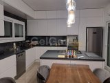 Girne Yeşiltepe’de Satılık Lüks 3+1 Villa