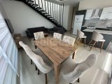 Girne merkezde satılık 3+1 penthouse