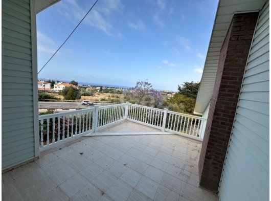 Zeytinlik Bölgesinde 5+2 Triplex Ticari izinli Villa..
