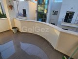 Girne Alsancak bölgesinde kiralik 1+1 penthouse daire