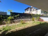 GİRNE ÇATALKÖYDE MUHTEŞEM KONUMDA DENİZ VE DAĞ MANZARALI ÖZEL FİYATLI TRIPLEX VİLLA FIRSATI!!