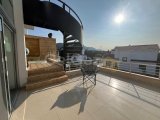 GİRNE DOĞANKÖY'DE WATERGARDEN SİTESİNDE BAKIMLI PENTHOUSE DAİRE