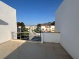 GİRNE DOĞANKÖY'DE WATERGARDEN SİTESİNDE BAKIMLI PENTHOUSE DAİRE