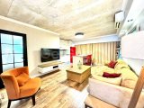 Girne Merkezde Muhteşem Konumu ve Tarzıyla dikkat çeken 1+1 Kiralık Daire!!