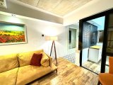 Girne Merkezde Muhteşem Konumu ve Tarzıyla dikkat çeken 1+1 Kiralık Daire!!