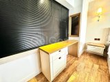 Girne Merkezde Muhteşem Konumu ve Tarzıyla dikkat çeken 1+1 Kiralık Daire!!