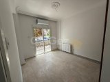 Girne merkezde kiralık ticari izinli office