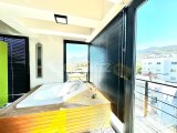 GİRNE MERKEZDE OTEL KONFORUNDA 1+1 LÜKS PENTHOUSE!!