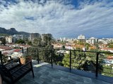 Girne Merkezde Muhteşem Manzarası ve Tarzıyla dikkat çeken lüks Penthouse Daire!!