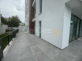 GİRNE MERKEZDE EŞSİZ KONUMDA DENİZ MANZARALI EŞYASIZ 3+1 SATILIK DAİRE!!