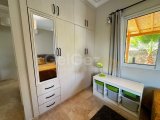 Ozanköy'de eşsiz ve huzurlu bir konumda çok bakımlı, ortak havuzlu Kiralık 4+1 Villa!!